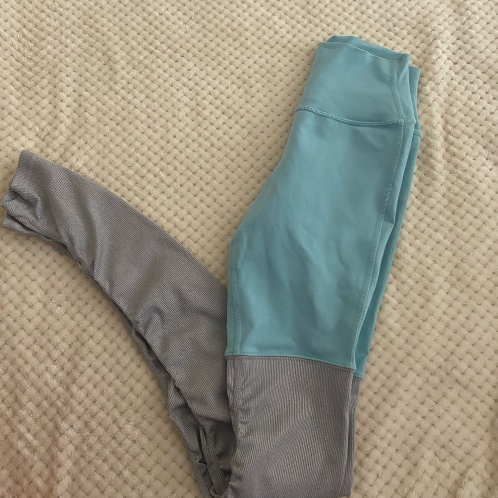 Alo Yoga Goddess Legging